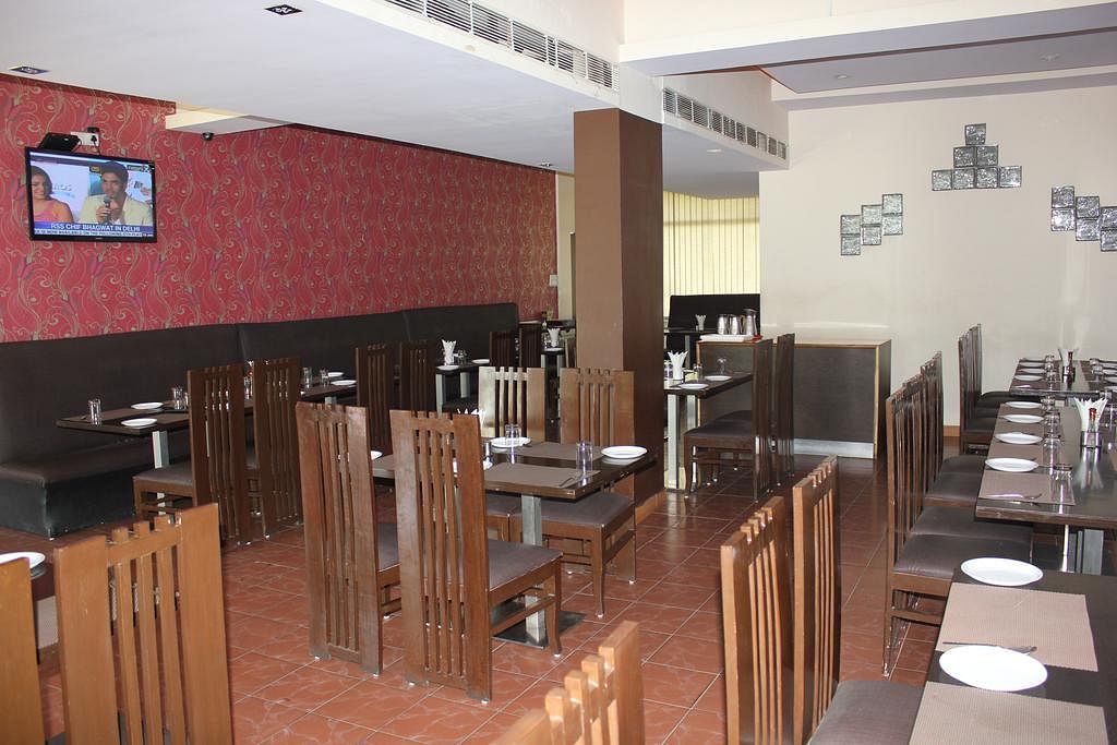 Hotel Savi Regency in Nirman Nagar, Jaipur