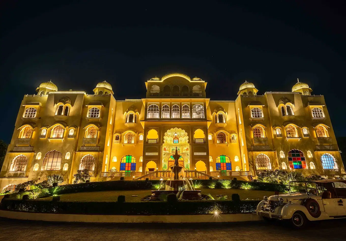 R Chandras Palace in Chomu, Jaipur R Chandras Palace in Chomu, Jaipur
