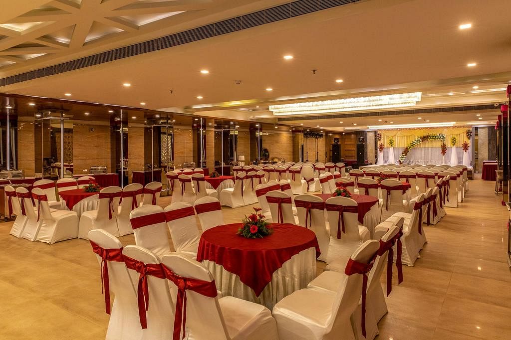 Dng The Grand in DNGT Shar Kan, Kanpur