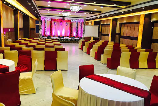 Narula Convention Center in Naru Hars Kan, Kanpur