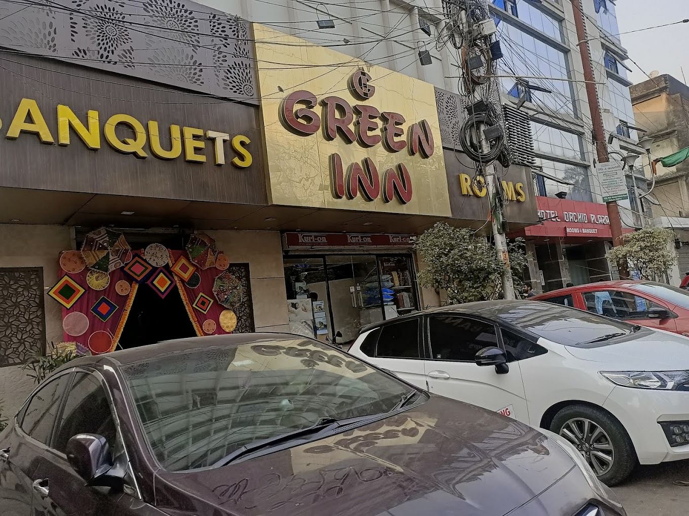 Green Inn in Taltala, Kolkata