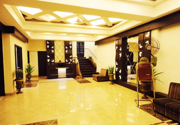 Hotel Elora in Lalbagh, Lucknow