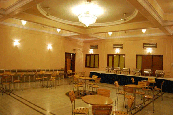 Mohan Hotel in Charbagh, Lucknow