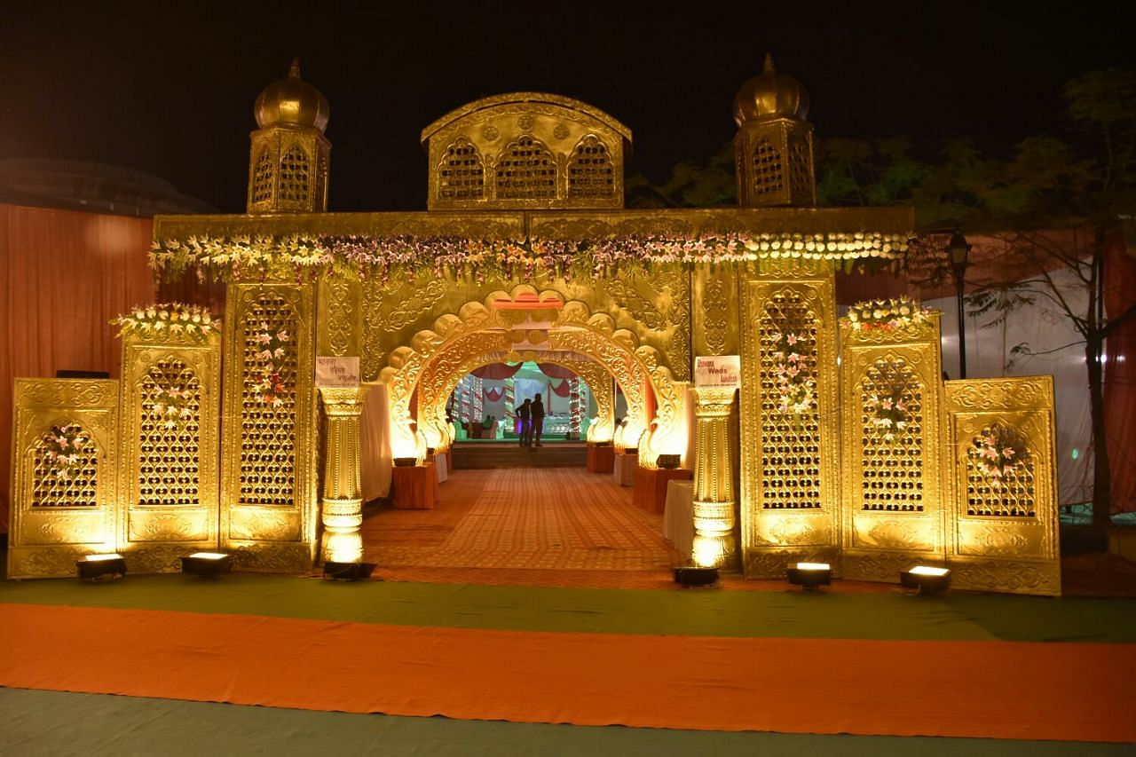 Pearl Garden in Faizabad Road, Lucknow