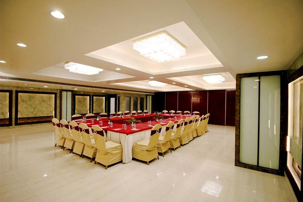 Pinnacle By 1589 Hotels in Sector D 1, Lucknow