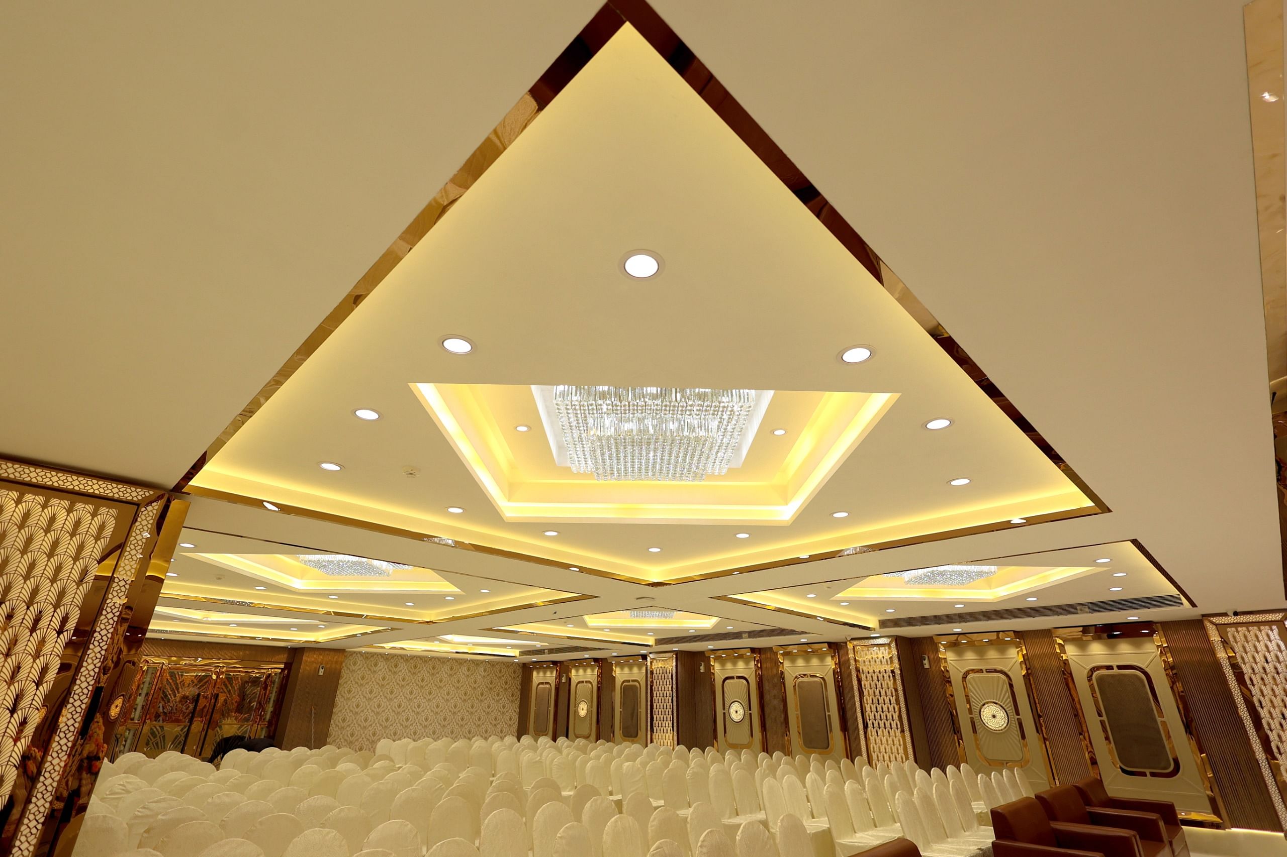 Ashoka Banquet in Vashi, Mumbai Ashoka Banquet in Vashi, Mumbai