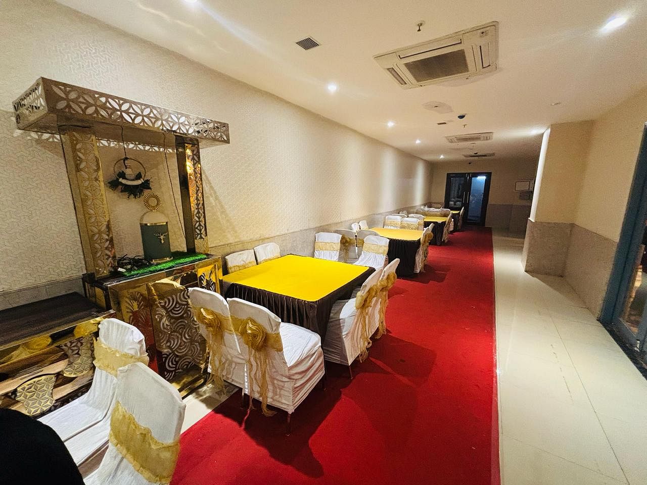 Grand Golden Banquet Hall in Vashi, Mumbai
