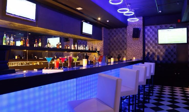 Oxygen Lounge And Bar in Sion, Mumbai