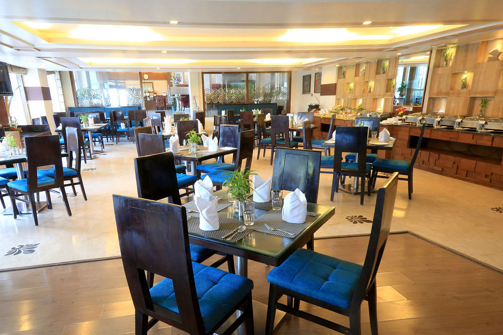 Country Inn Suites By Radisson in Library Chowk, Mussoorie