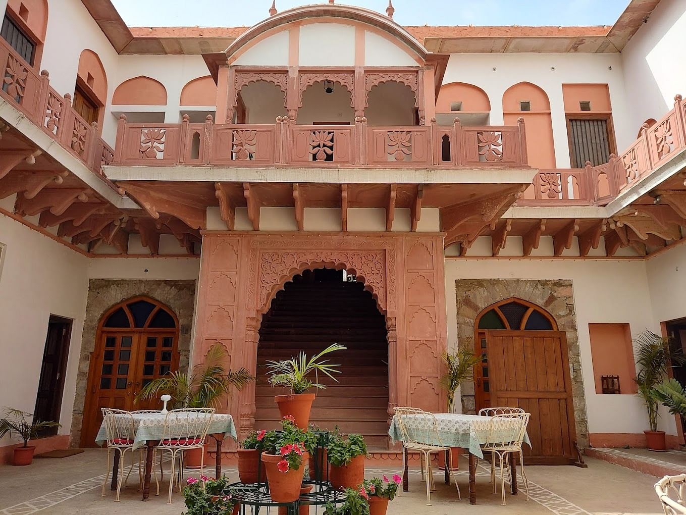 Ram Bihari Palace in Kishanpur, Neemrana