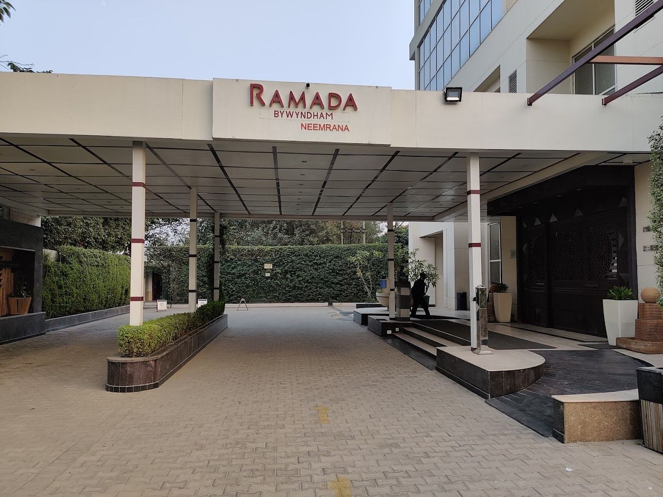 Ramada By Wyndham in Chaubara, Neemrana