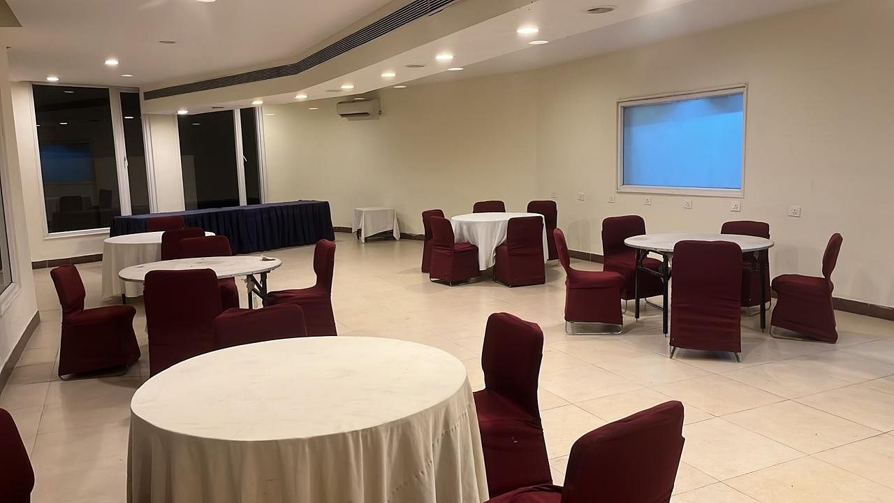 Tree House Sunrise Resort Caravan Park in Dughera Mod, Neemrana Tree House Sunrise Resort Caravan Park in Dughera Mod, Neemrana