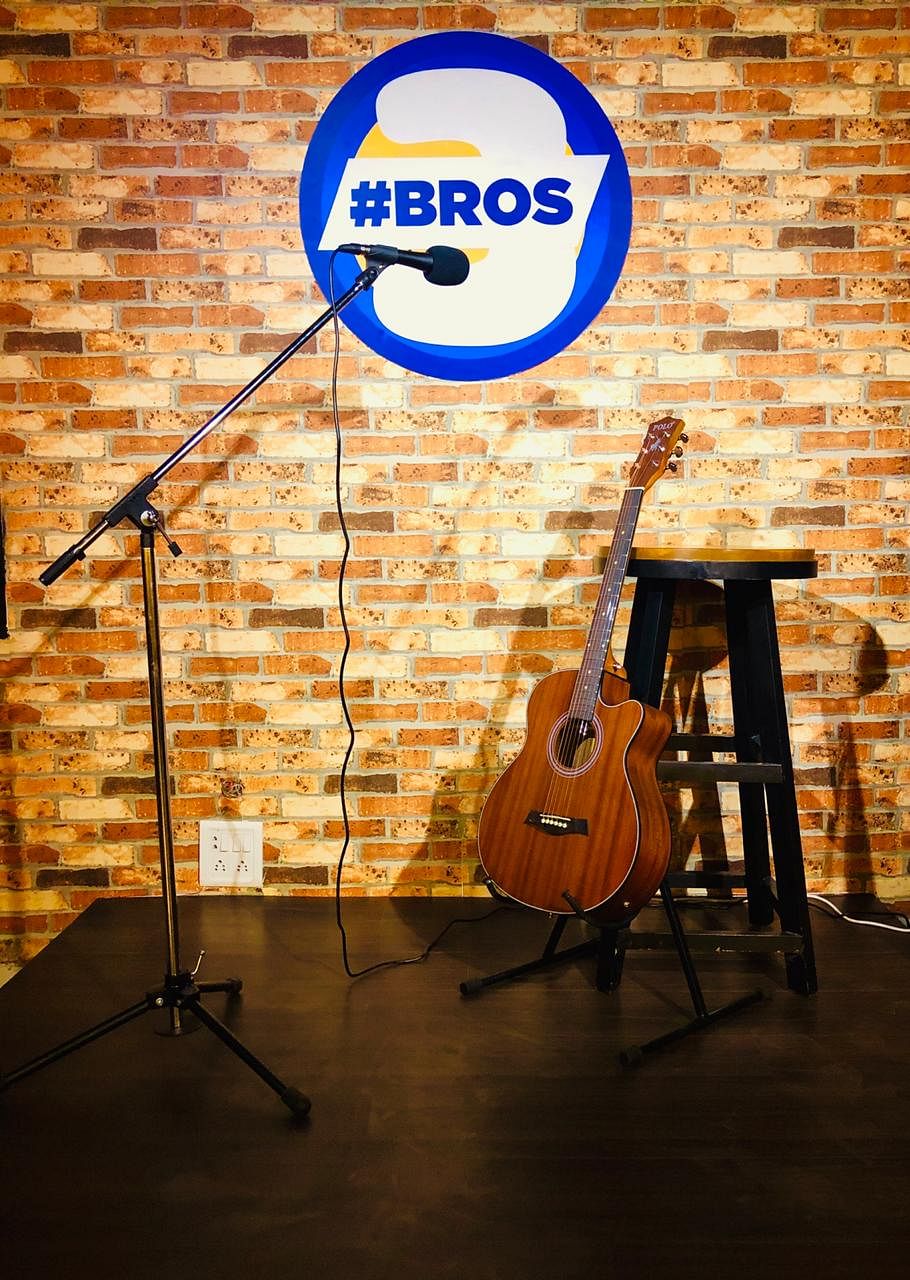 3 Bros Restaurant And Lounge in Sector 63, Noida