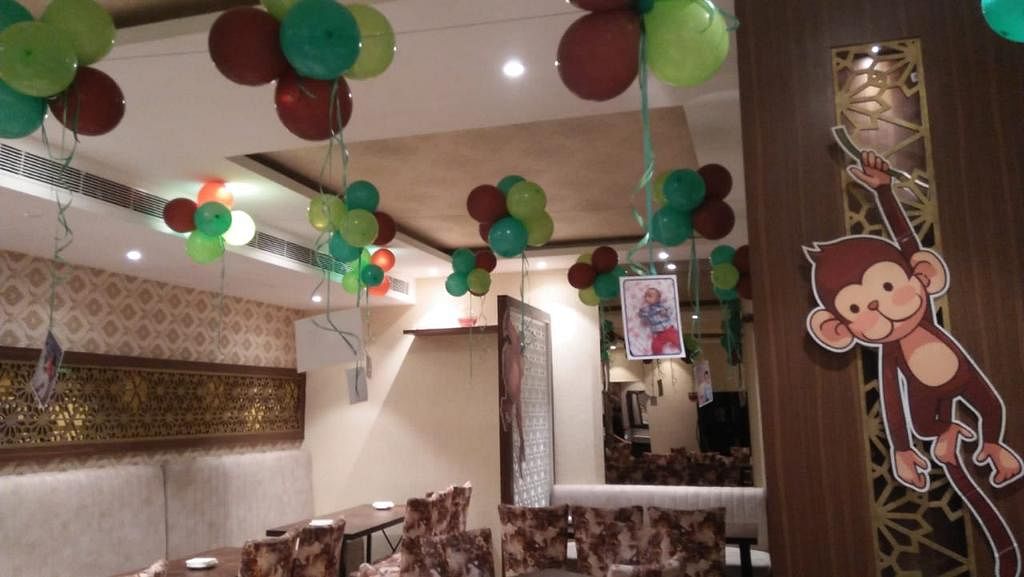 Bolly Bar Restaurant in Sector 50, Noida