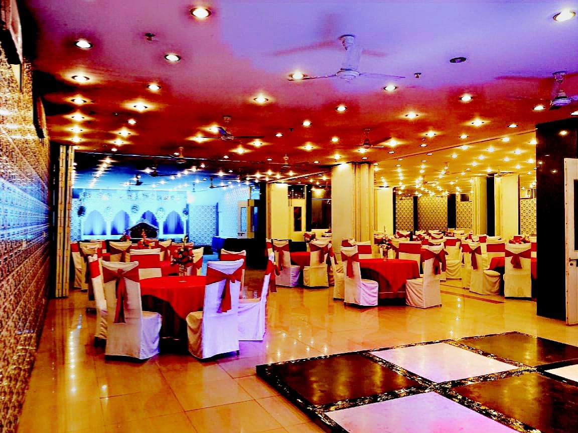 Golden Banquet in Sector 31, Noida