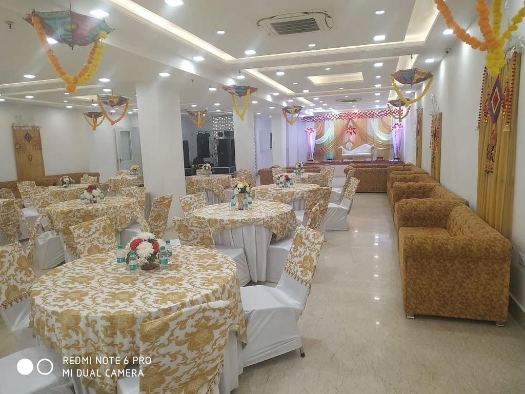 Golden Tree Hotel in Sector 31, Noida