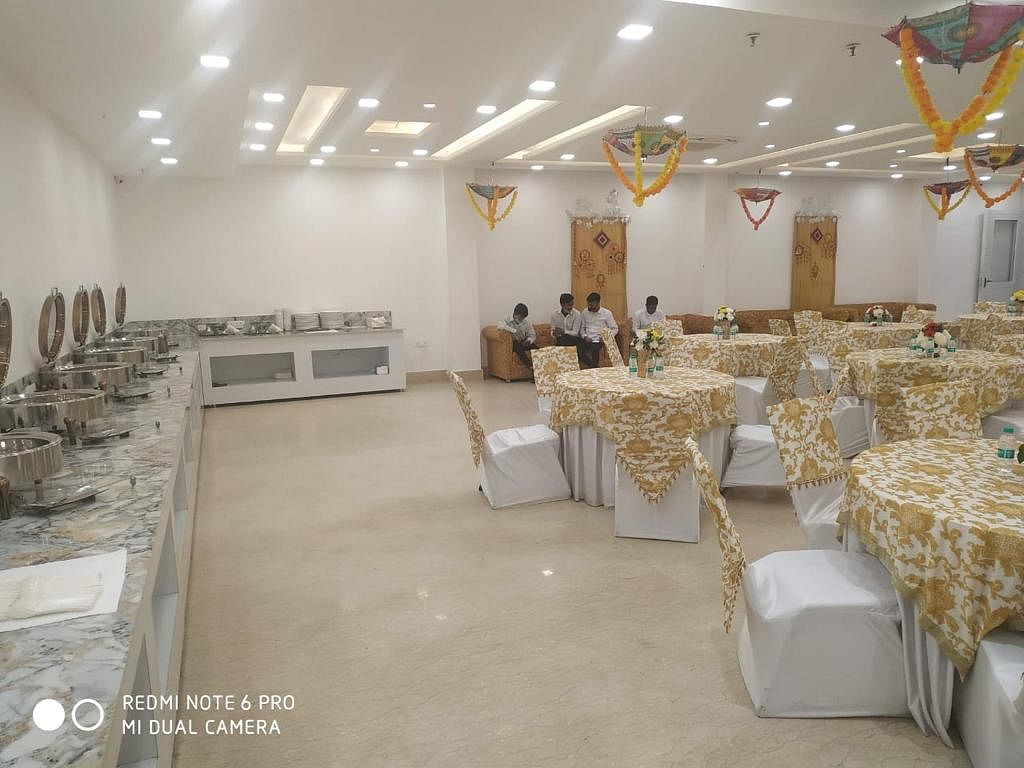 Golden Tree Hotel in Sector 31, Noida