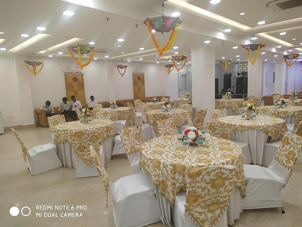 Golden Tree Hotel in Sector 31, Noida