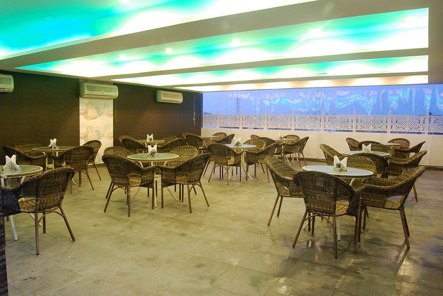 Gravity Lounge in Sector 26, Noida