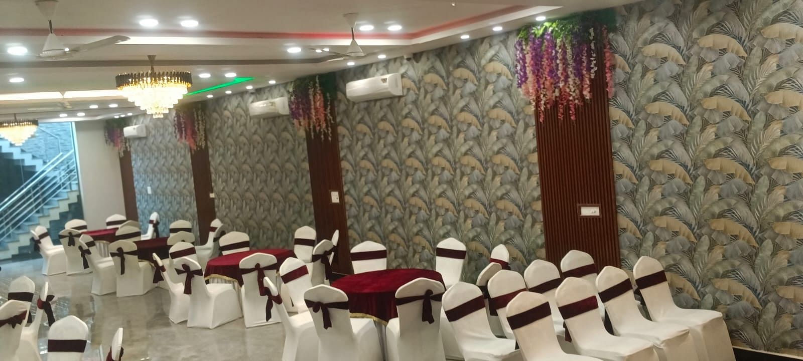 Hotel La Mirage And Banquet in Sector 70, Noida Hotel La Mirage And Banquet in Sector 70, Noida