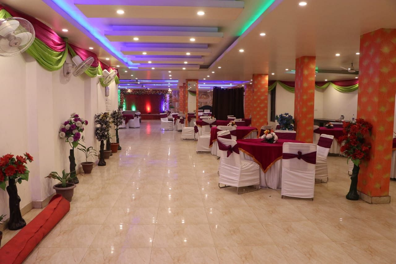 Hotel Noida International in Sector 11, Noida