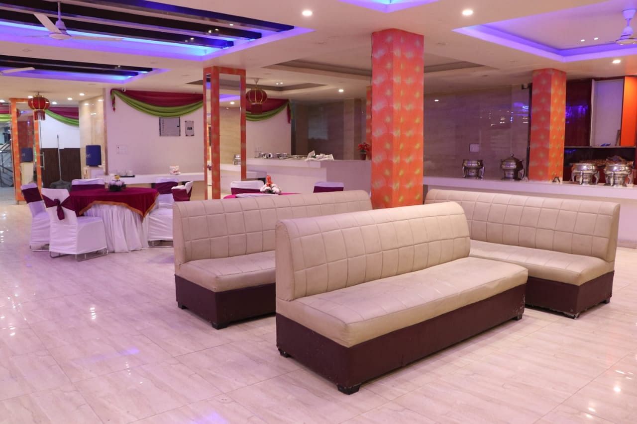 Hotel Noida International in Sector 11, Noida