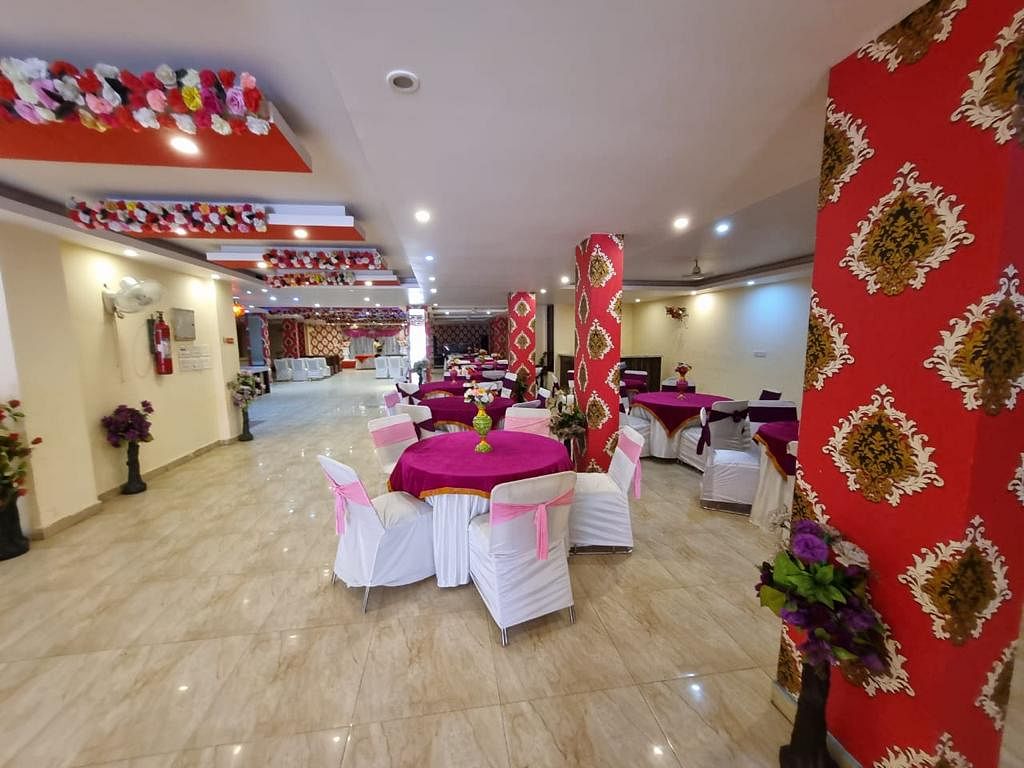 Hotel Noida International in Sector 11, Noida