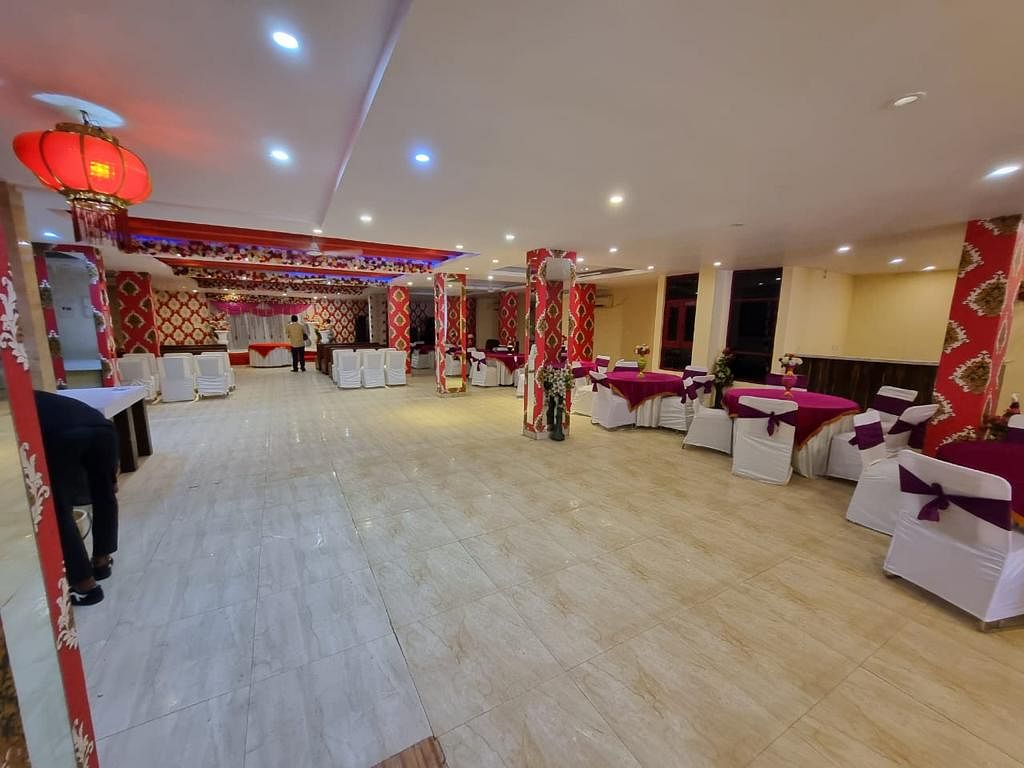 Hotel Noida International in Sector 11, Noida