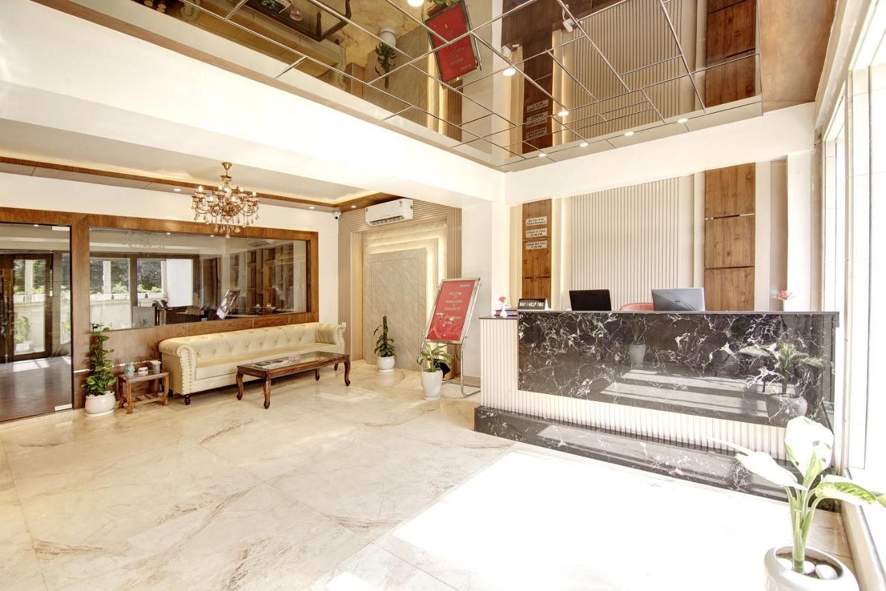Marks Hotel Banquet in Sector 63 A, Noida Marks Hotel Banquet in Sector 63 A, Noida