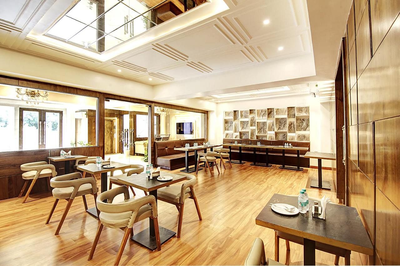 Marks Hotel Banquet in Sector 63 A, Noida Marks Hotel Banquet in Sector 63 A, Noida