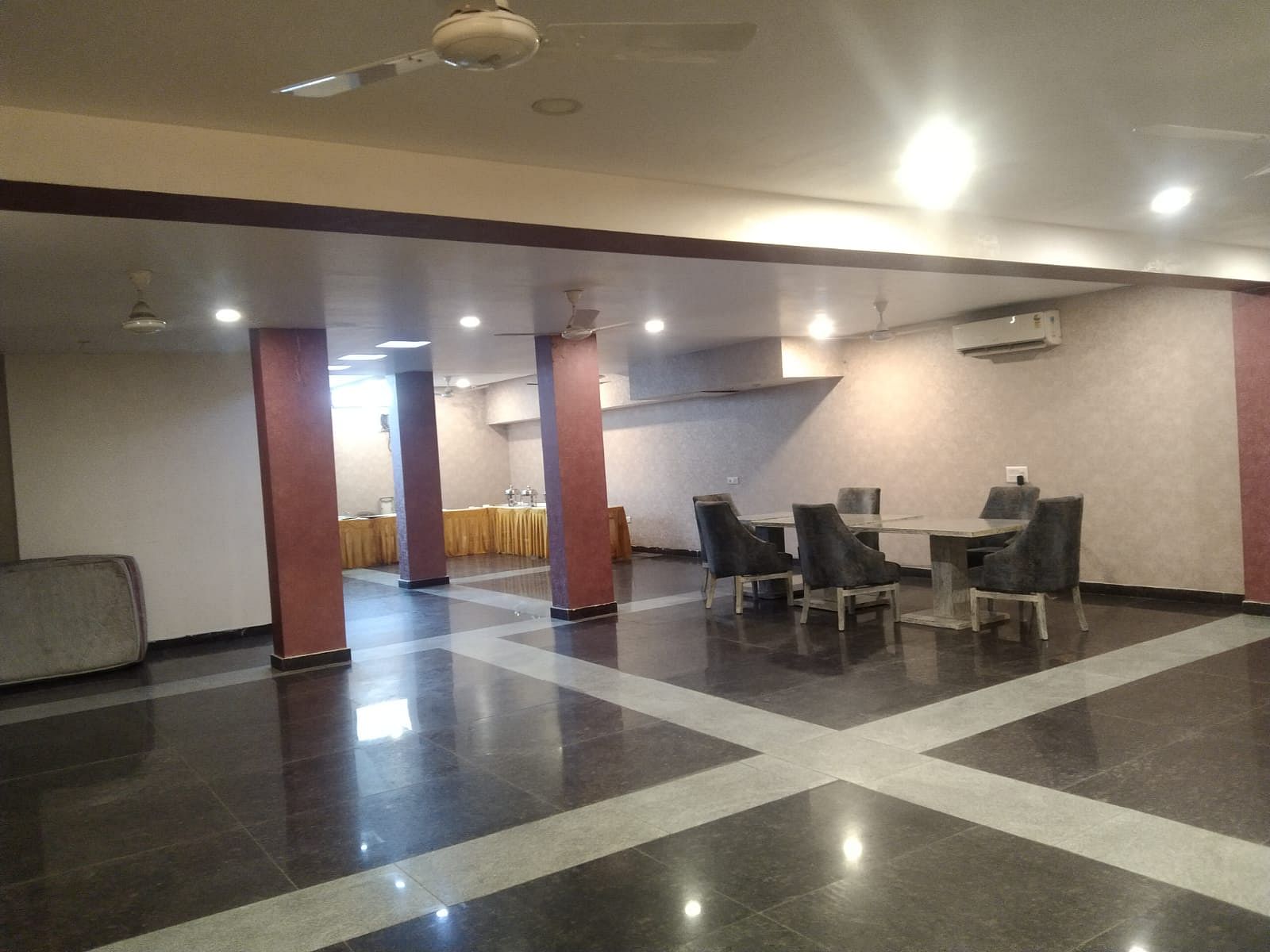 The Embassy Inn in Sector 20, Noida