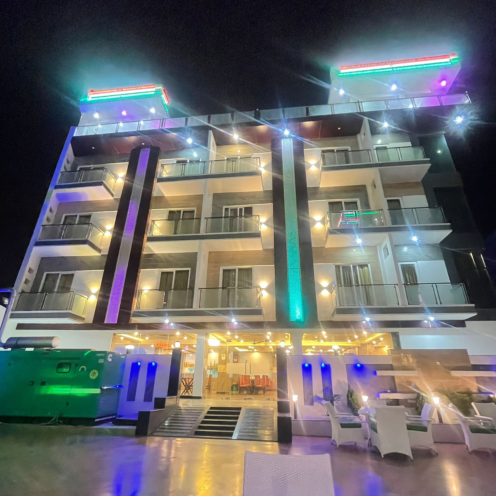 Twin Towers Inn in Greater Noida, Noida