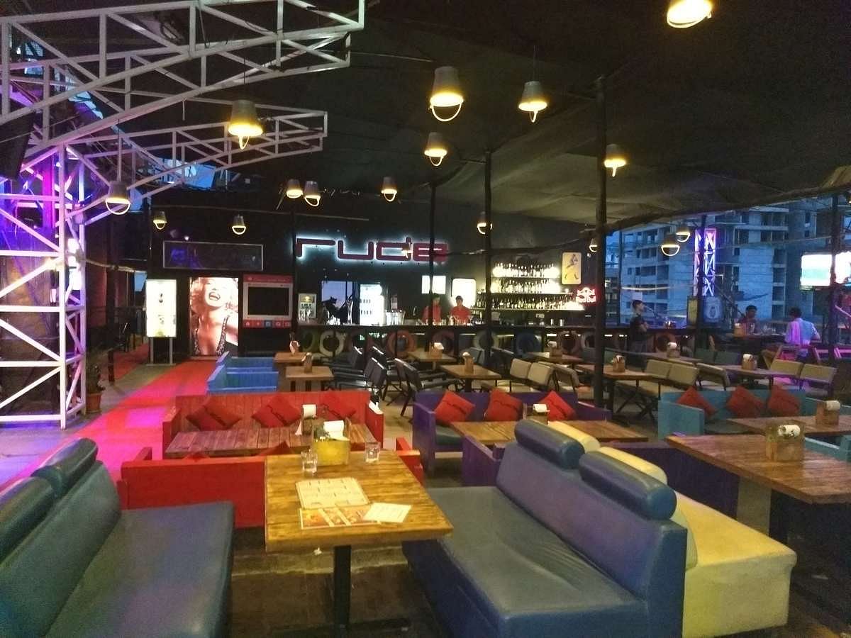 Rude Lounge in Viman Nagar, Pune