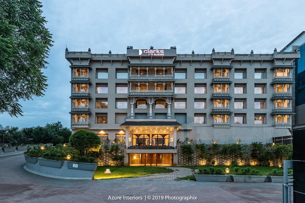 Clarks Inn Suites in Moudhapara, Raipur