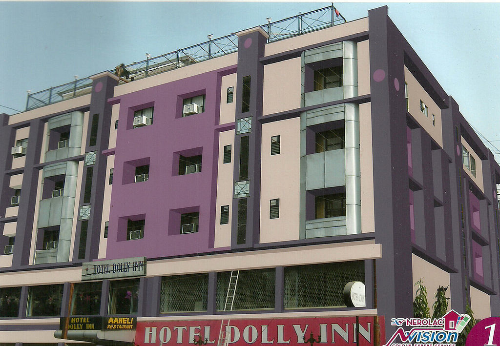 Dolly Inn in Hakim Pura, Siliguri