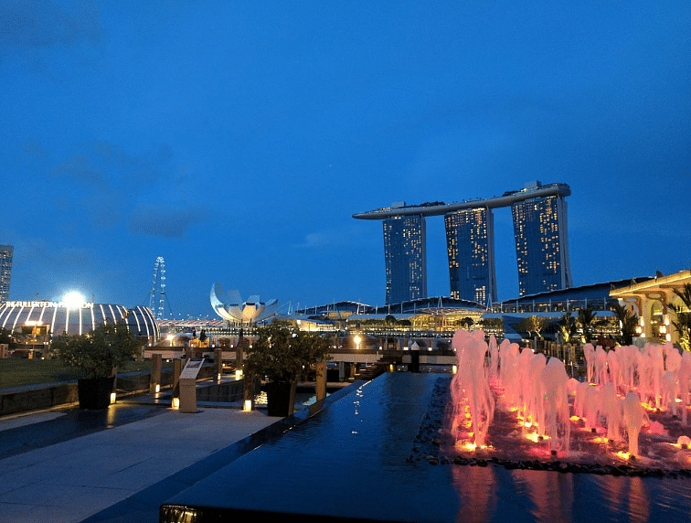 Lantern Bar in Downtown Core, Singapore