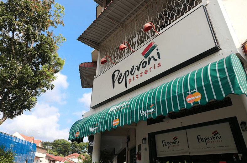 Peperoni Pizzeria in Downtown Core, Singapore