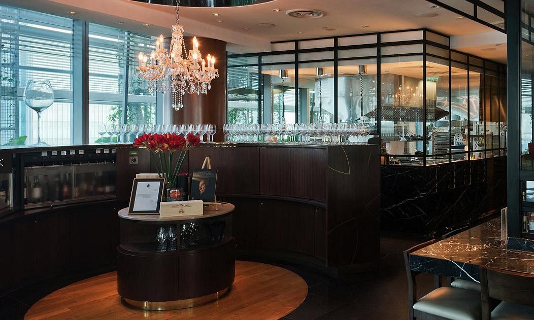 Zafferano Italian Restaurant Lounge in Raffles Place, Singapore