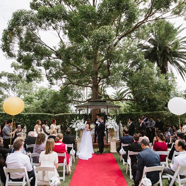 Cropley House in Baukham Hills, Sydney Cropley House in Baukham Hills, Sydney