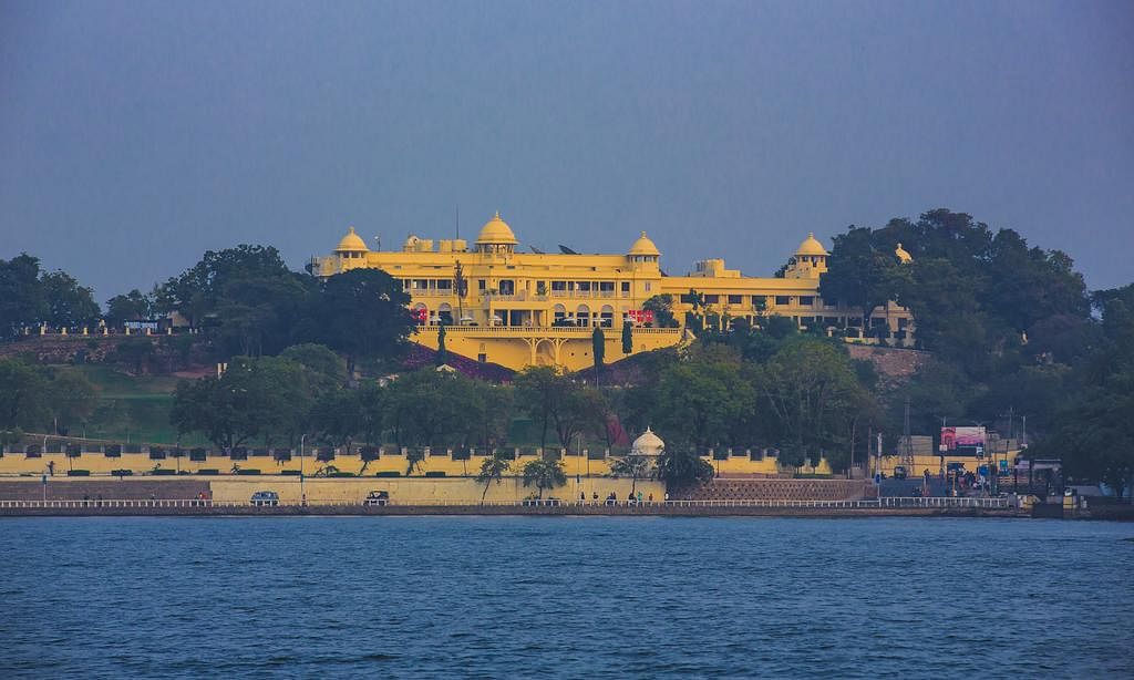 The Lalit Laxmi Niwas Palace in Fateh Sagar Lake, Udaipur