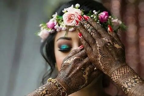 The Rituals and Customs Of A Traditional Mehndi Ceremony